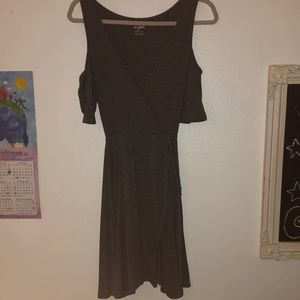 GREY DRESS (off the shoulder)